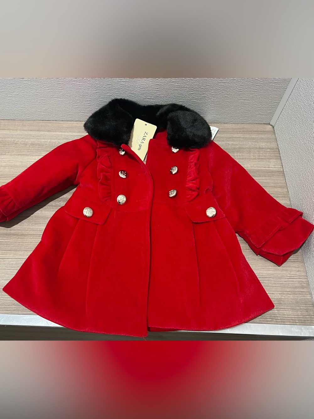 Zara Girls Soft Red Velvet Double Breasted Coat Faux Fur Collar Gold Sz 3-4